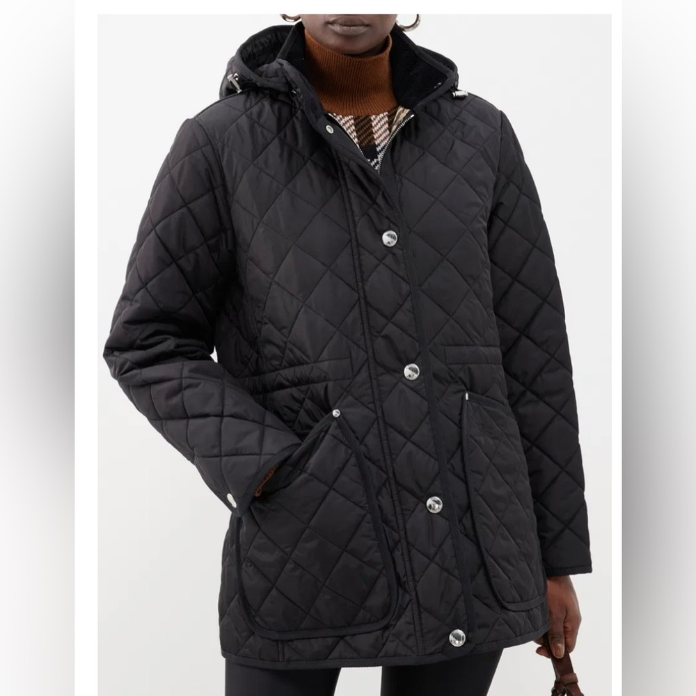 detachable-hood diamond-quilted jacket